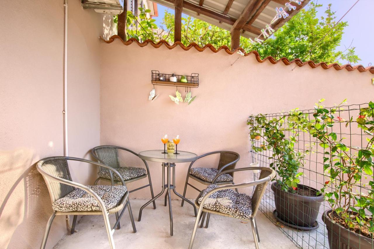 Amphitheater 3+2 Modern Apartment With Terrace, Wifi, Netflix Pula Exterior foto