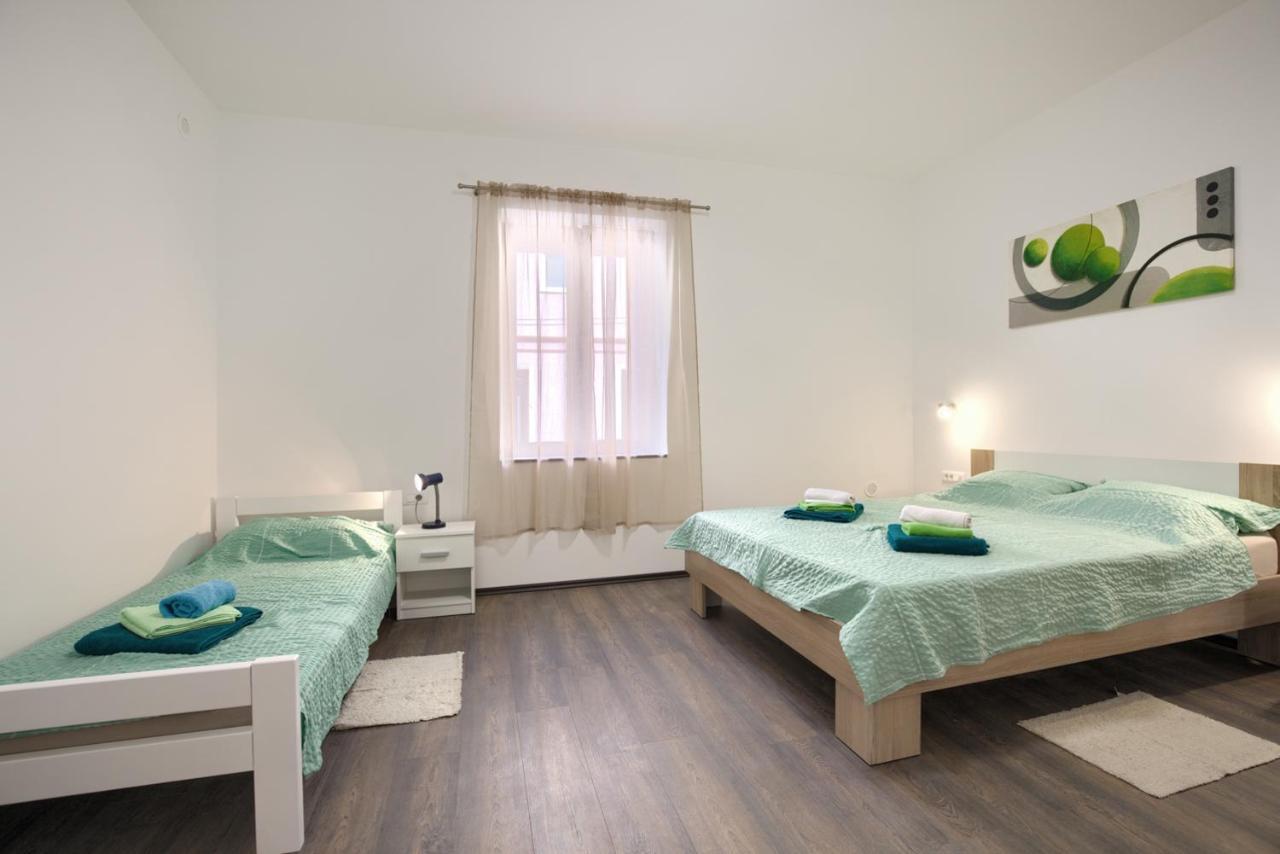 Amphitheater 3+2 Modern Apartment With Terrace, Wifi, Netflix Pula Exterior foto
